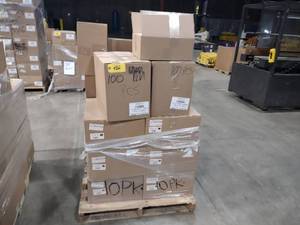 lot 482 image: Pallet of Face Masks...