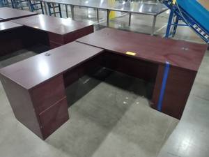 lot 519 image: Hon Office Desk, 72x35, with Secret...