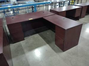 lot 522 image: Hon Office Desk, 72x35, with Secret...