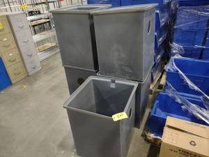 lot 549 image: (5) Trash Cans, 21x20.5x28...
