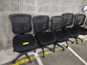 lot 558 image: (5) Chairs...