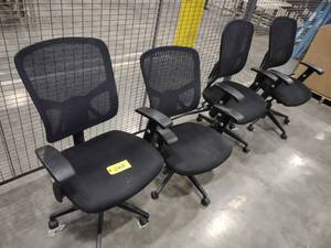 lot 565 image: (4) Chairs...