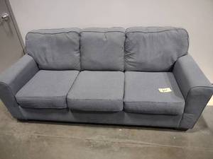 lot 601 image: 6 Couch...