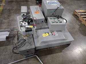 lot 329 image: Assorted Electrical Boxes and Compo...