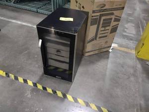 lot 354 image: Whynter CHC-172BD Touch Control 1.8...
