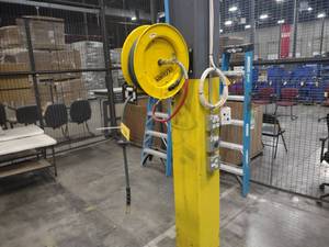 lot 736 image: Air Hose Reel...