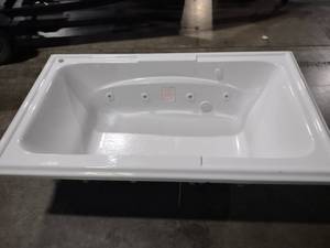 lot 757 image: American Standard Eco-Silent Spa Tu...