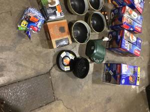 lot 11 image: Lot of Assorted Mopping Items and Hardware Various Models and Conditions Customer Returns See Pictures