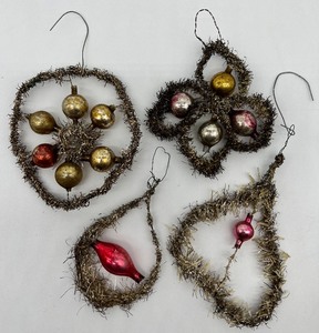 lot 4 image: Antique Victorian Tinsel & Glass Bulbs Ornaments - 4