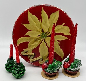 lot 15 image: Vintage Mrs Stevens Poinsettia Tin and Gurleys Candles