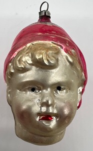 lot 25 image: Vintage Antique Baby Childs Head Glass Ornament
