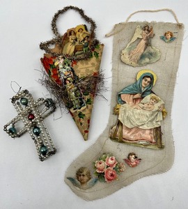 lot 39 image: Vintage Antique Victorian Trio of Christmas Fun