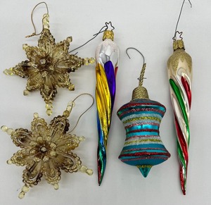 lot 64 image: Vintage Christmas Ornaments - Including Old World
