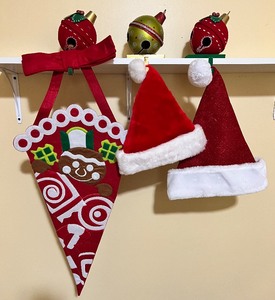 lot 78 image: Christmas Stocking Hangers and Decor