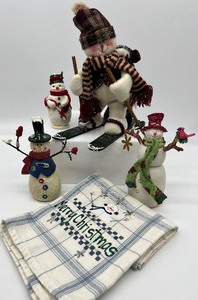 lot 80 image: Christmas Snowman