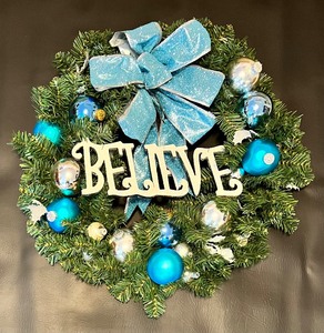 lot 84 image: BELIEVE Christmas Wreath