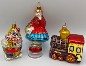 lot 158 image: KURT S. ADLER Hand Blown Glass Ornaments - Lot of 3