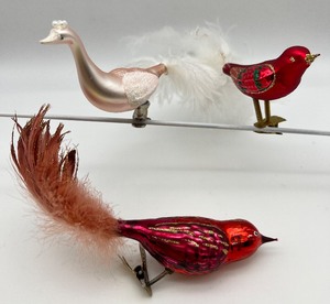 lot 176 image: Vintage Bird Clip Ornaments including Germany