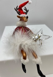 lot 186 image: Christmas Cheer Assorted Ornaments Lot of 4
