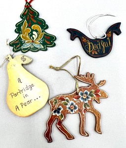 lot 129 image: 4 Wooden Rosemaled Painted Ornaments