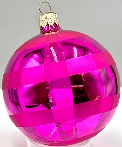 lot 143 image: DEPARTMENT 56 Angel and Ball Glass Ornaments