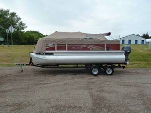 lot 1 image: 2014 Godfrey Sweetwater Pontoon 2086