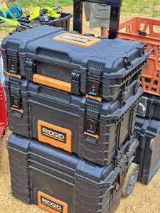 lot 2 image: Ridgid Rolling Tool Caddy 3-piece