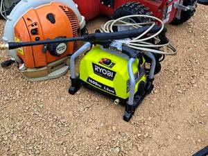 lot 9 image: Ryobi 1600-PSI Electric Pressure Washer