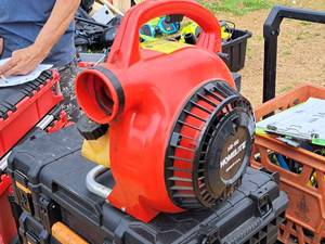 lot 16 image: Homelite Gas Blower Motor HB-180