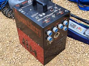 lot 22 image: Speedotron CommercialIndustrial 2400W Studio Strobe Power Pack 2401B