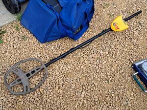 lot 26 image: Garrett Ace 350 Metal Detector
