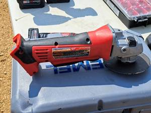 lot 45 image: Milwaukee 4-12 M18V Cut-OffGrinder 2680-20