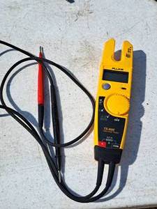lot 69 image: Fluke Electrical Tester TS-500