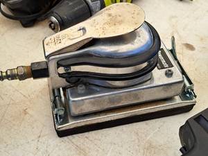 lot 98 image: Coleman Powermate Sander