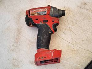 lot 117 image: Milwaukee 14 18V Impact Driver 2653-20