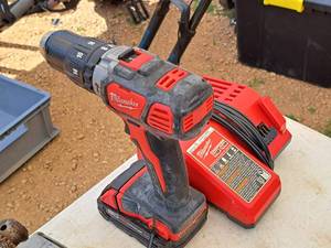lot 120 image: Milwaukee 12 18V Hammer Drill 2607-20 with Battery, Charger