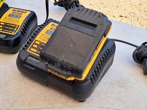 lot 128 image: DeWalt Battery Charger DCB115 with 20V Battery