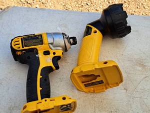 lot 125 image: DeWalt 14 18V Impact Driver DC825 with 18VDC Cordless Flashlight DW908