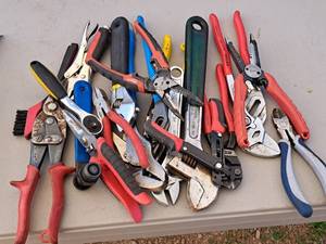 lot 157 image: Hand Tools - Wrenches, Pliers, Cutters, Misc. Tools