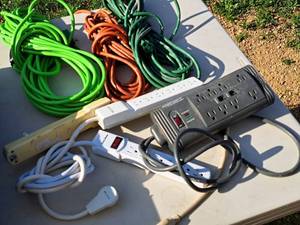 lot 185 image: (4) Power Strips and (3) Extension Cords