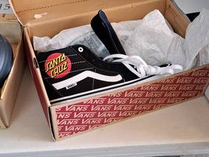 lot 218 image: Vans Pro-Classics Santa Cruz Size 9 Mens Shoes (in box)
