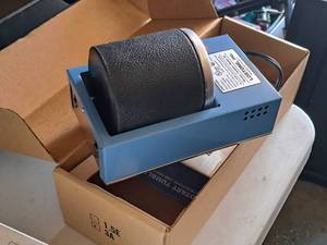 lot 220 image: Lortone 36W Rotary Tumbler 3A (New in Box)