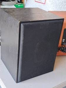 lot 323 image: Klipsch Speaker