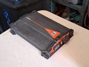 lot 333 image: 2014 Dual 4-Channel Amplifier XPR540