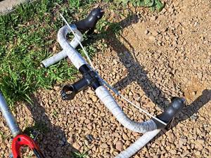 lot 372 image: Bicycle Handlebars