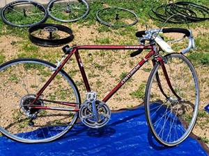 lot 389 image: Centurion Le Mans 12 24 Mens 12-speed Street Bicycle 21 Red Frame