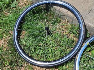 lot 412 image: Spinergy SR3 24 Front Bicycle Tire with Continental Super Sport 25cm Tire