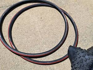 lot 418 image: Lot of (2) Bontrager Race Lite Bicycle Tires 23-633(700x23C)