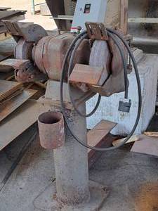 lot 225 image: Industrial 52 Grinder