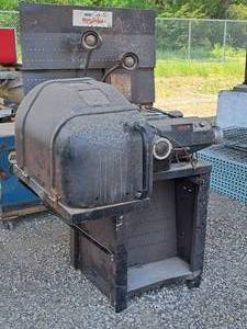 lot 226 image: Hunter Ford Rotunda Brake Lathe BL505